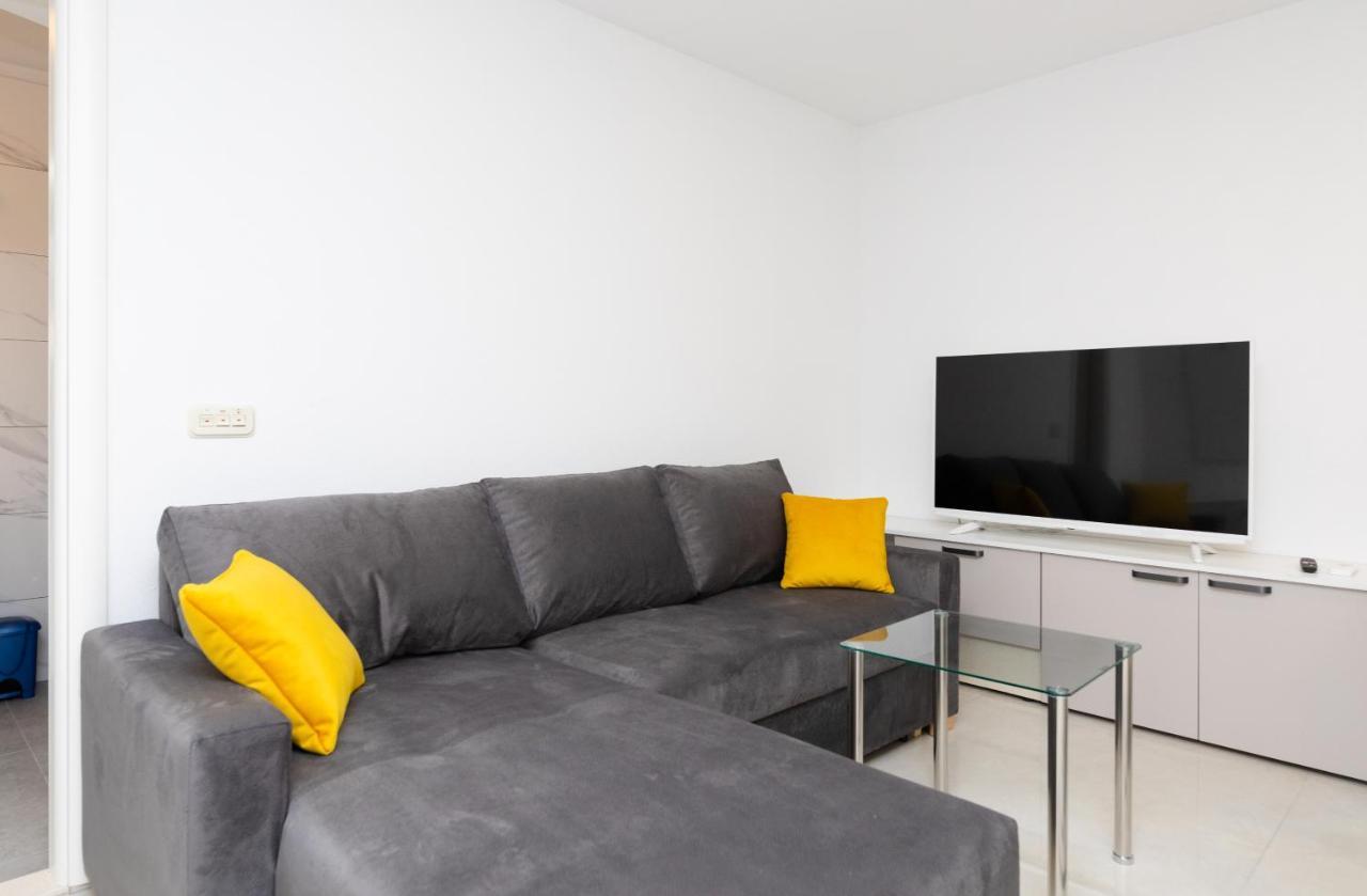 Apartmani Canaki 苏佩塔尔 外观 照片
